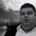 Een mooie warme stem en met gevoel kunnen zingen. Voeg daarbij een portie emotie en je hebt het over Django Wagner. Deze man weet als geen ander de klanken […]
